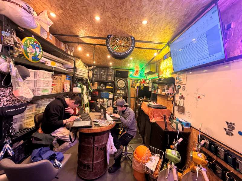 事務所のダーツコーナー
