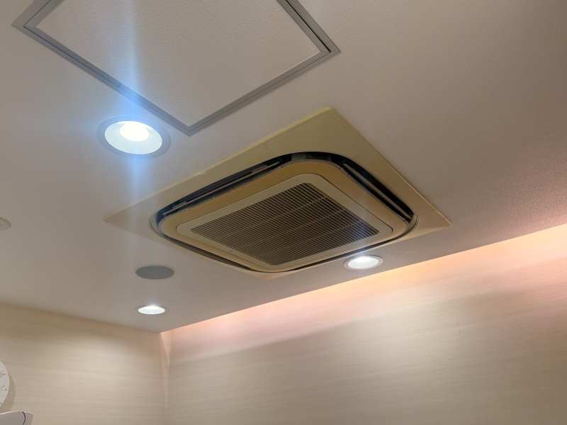 某歯科医院　天カセ4方向入替工事
